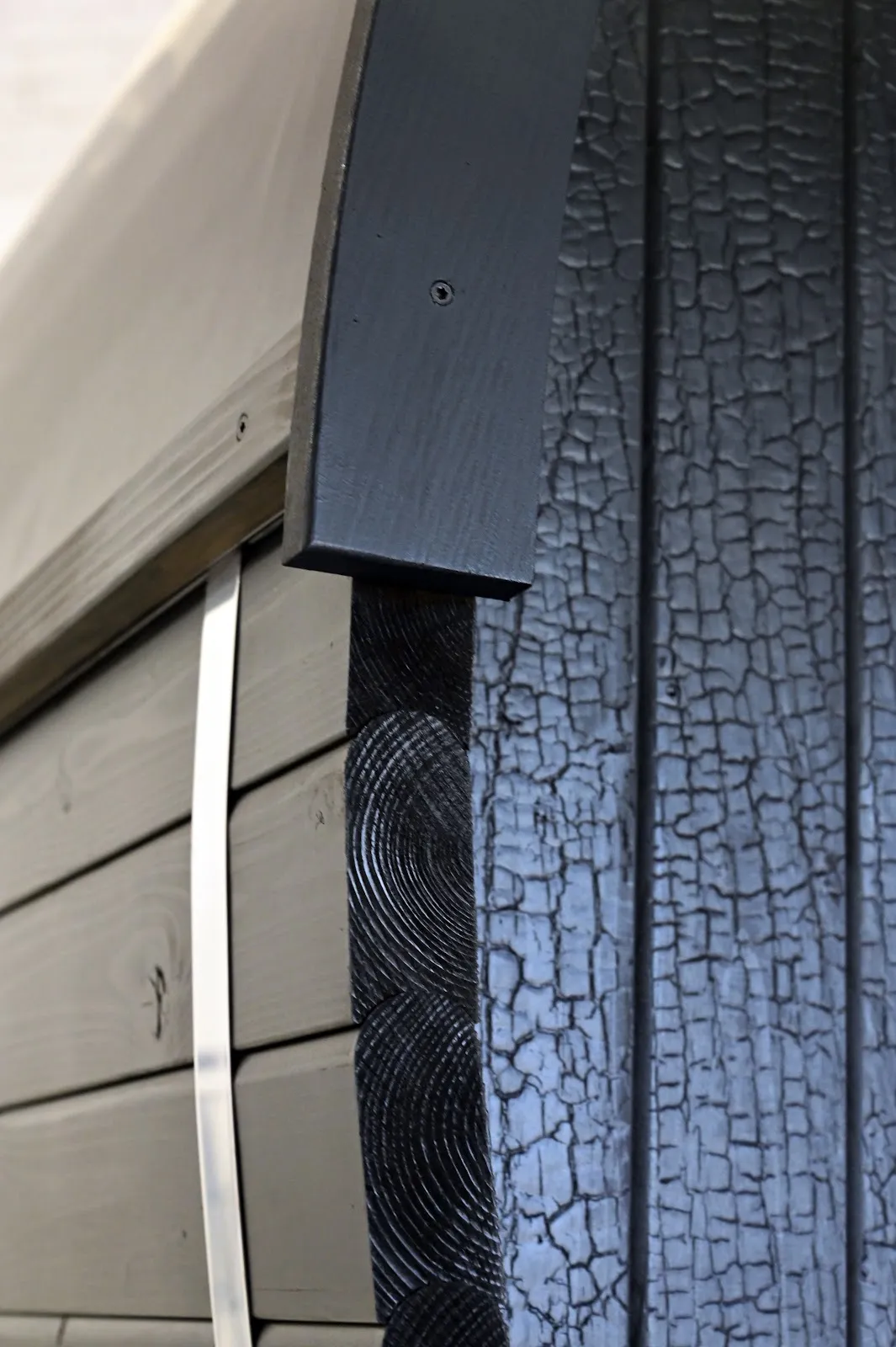 Chillfire Mulberry Black 6 Window sauna, photo 1 of 9