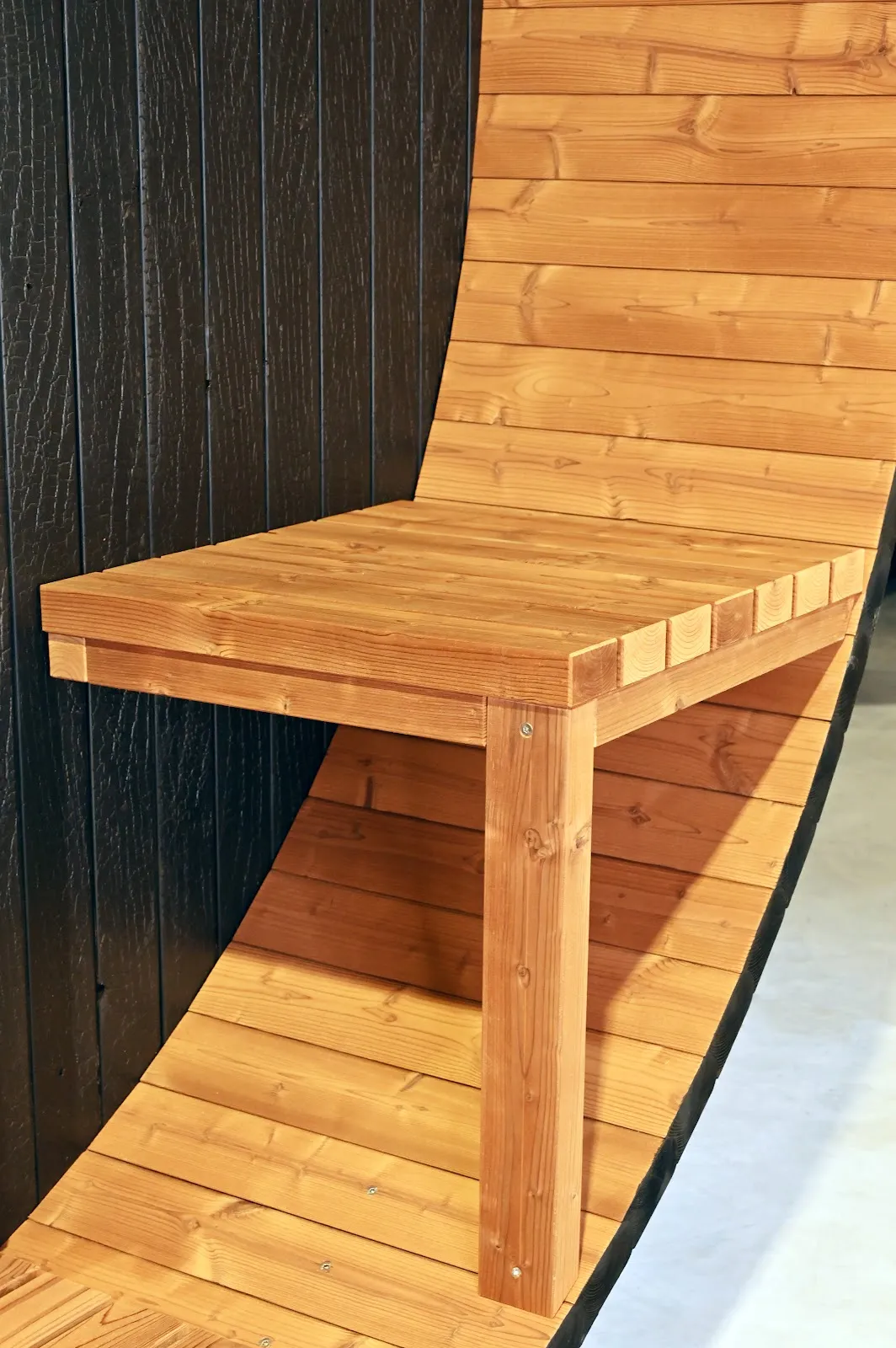 Chillfire Mulberry Black 4 Porch Window sauna, view 3